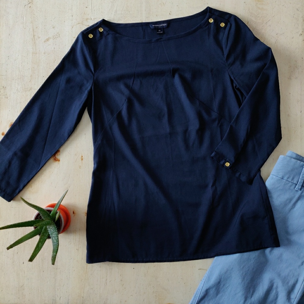 🌸 Banana Republic boat neck 3/4 navy blouse